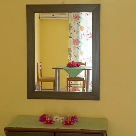 Ξενοδοχείο με διαμερίσματα Magnolia Αστρακερή